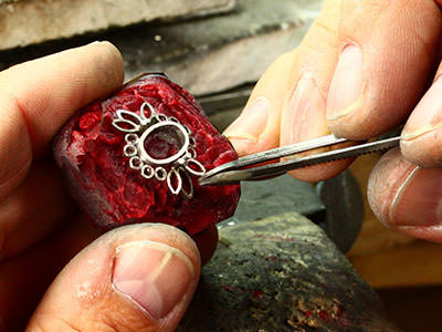 handmade jewelry making process cluster