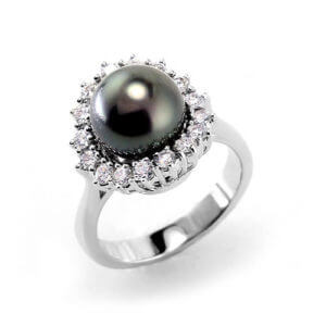 Black Pearl Rings