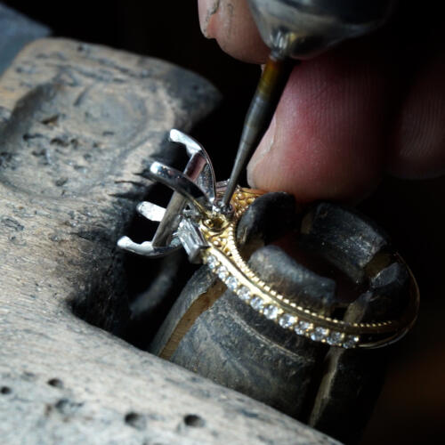 18-Karat-Emerald-Cut-Engagement-Ring