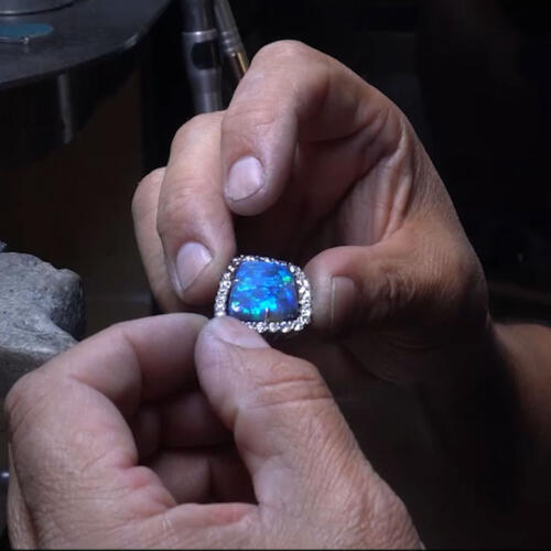 Black-Opal-Halo-Pendant (1)