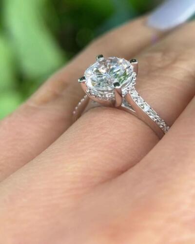 Hidden-Halo-Diamond-Engagement-Ring-IG