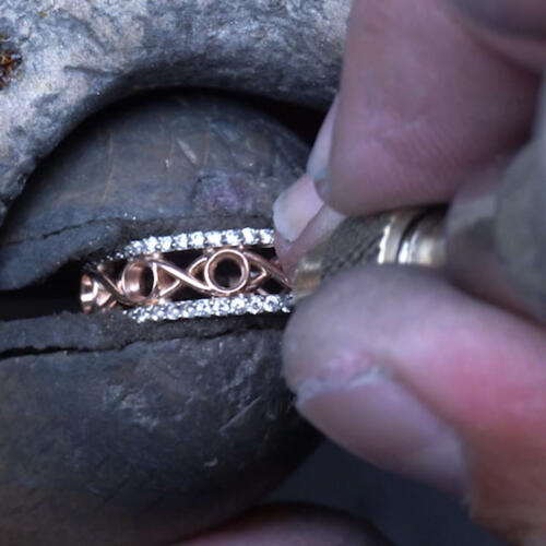 Rose-Gold-Infinity-Wedding-Ring-IG