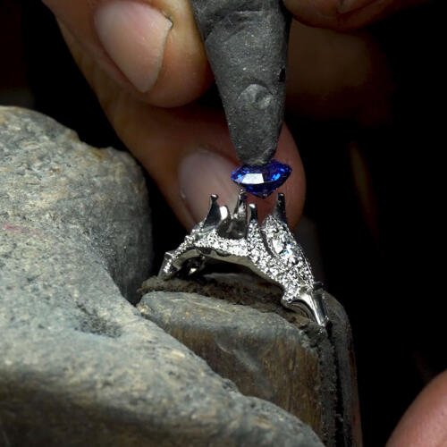 Sapphire-Vintage-Ring-Design-IG