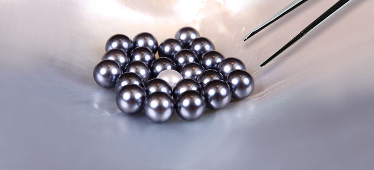 Custom Pearl Rings